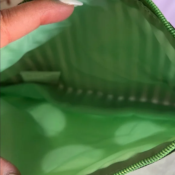 Kate Spade makeup bags NWOT - Picture 5 of 6